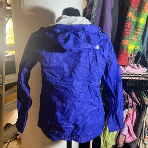 NORTH FACE blue/purple rain jacket windbreaker